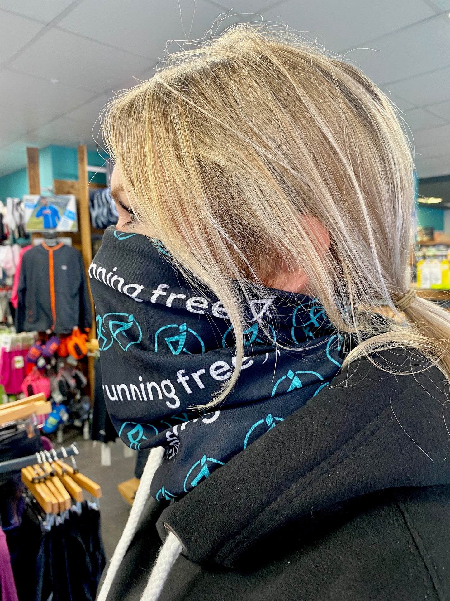 Running Free Scarf
